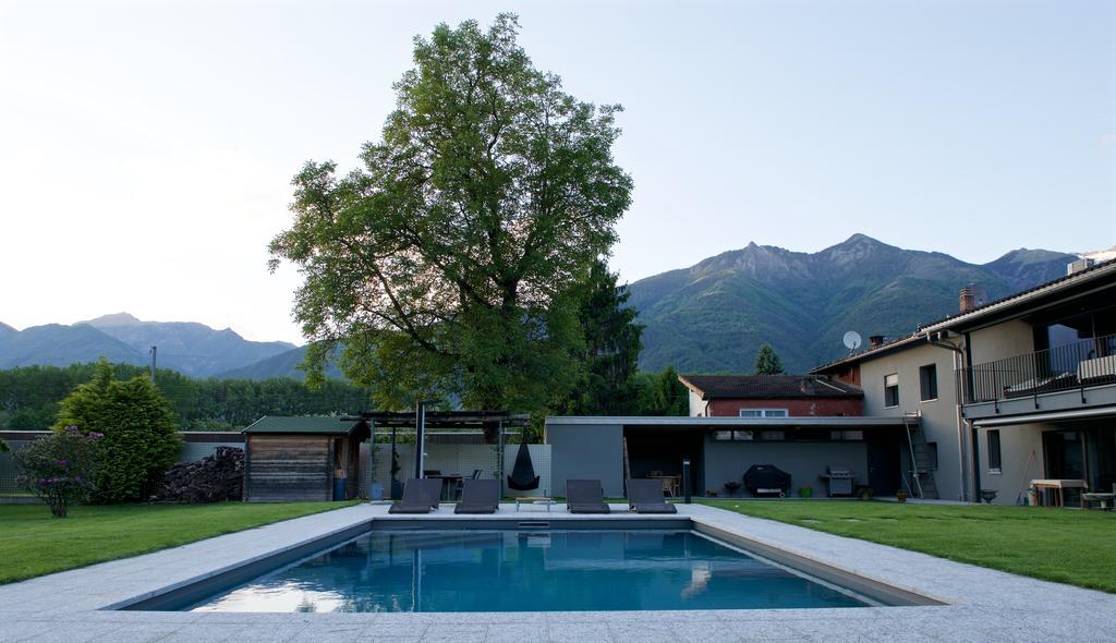 B&B Aura Rossa Quartino ภายนอก รูปภาพ