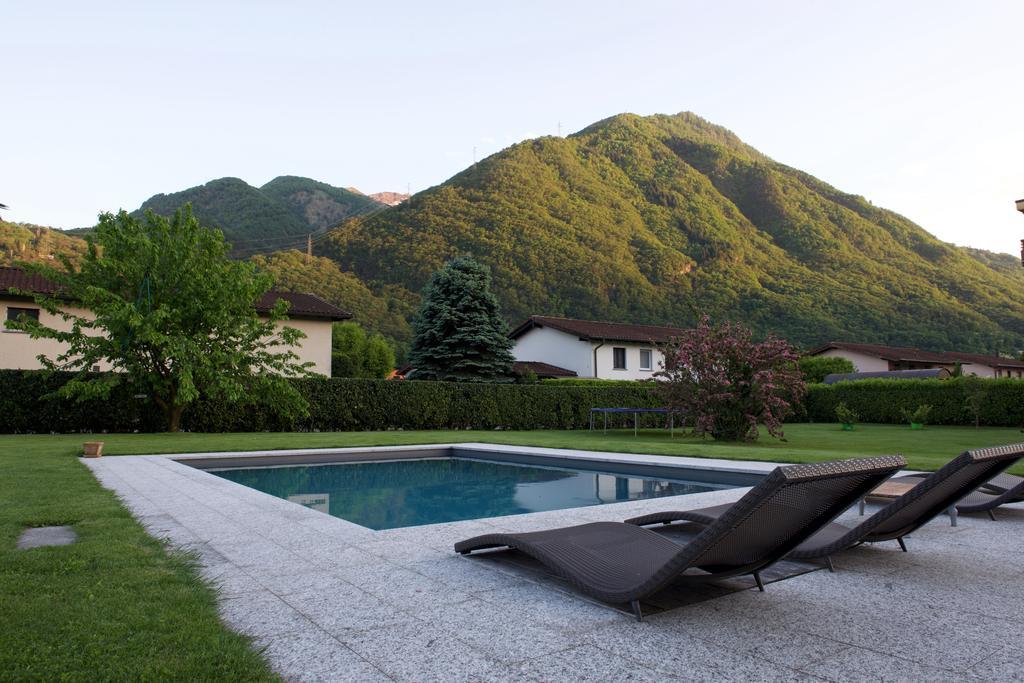 B&B Aura Rossa Quartino ภายนอก รูปภาพ